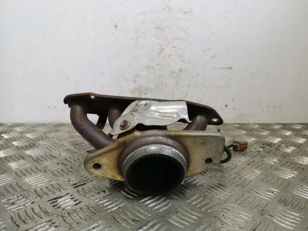Colector de escape OEM FOB12616 para Nissan Juke image 3