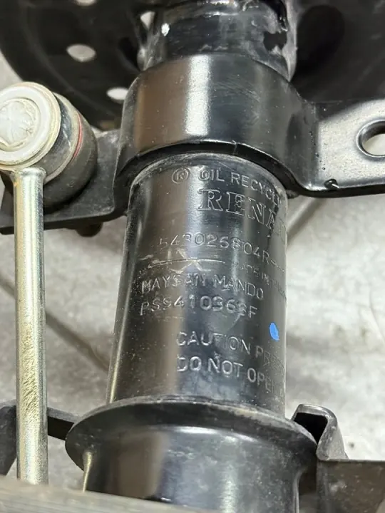 OEM 543026804R Amortiguador Delantero Izquierdo Dacia Sandero Stepway III image 10
