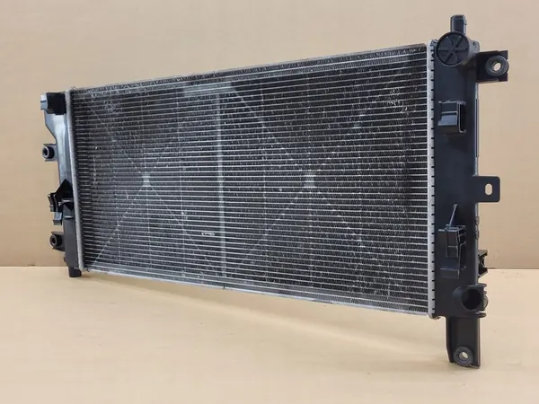 Radiador Nissan Leaf NV200 E-NV image 3