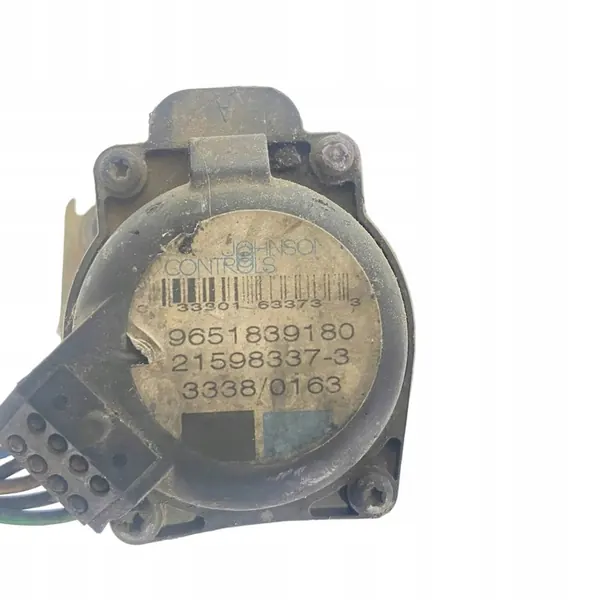 Válvula EGR FORD FOCUS C-MAX 1.6L Diésel 2004 OEM 9651839180 image 6