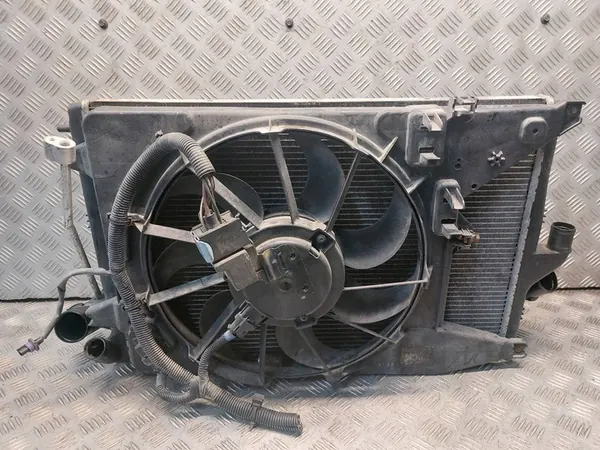 Radiador Completo + Ventilador Dacia Sandero I 1.5 DCI image 7