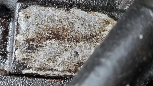 VW T4 1.9 TDI Kraftstoffpumpe 028130115L image 2