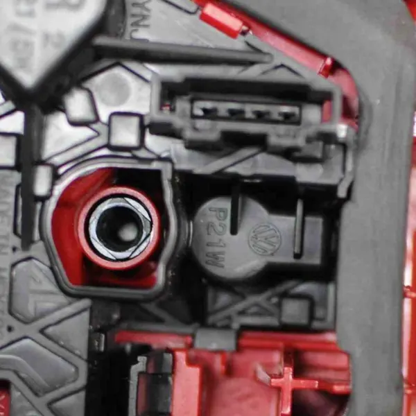 Luz trasera derecha VW JETTA MK6 5C6945096D 2012 image 3