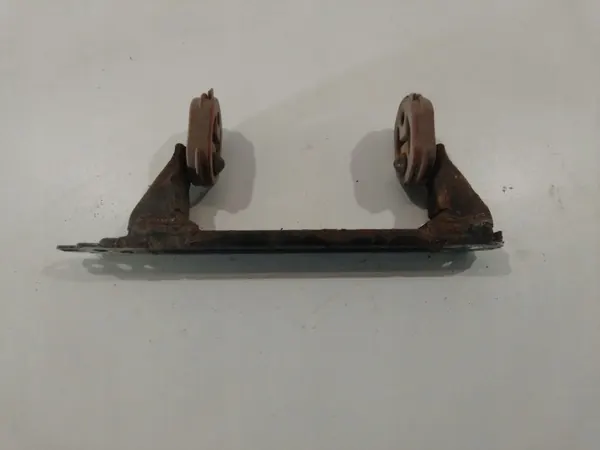 Volkswagen OE 1K0253144 Support d'échappement d'occasion image 3