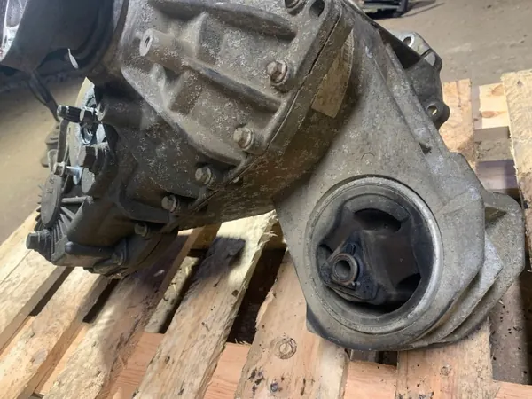 Land Rover Getriebereduzierer OEM 4455475 für Range Rover image 6