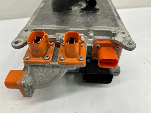 Estación de carga inversor OEM 5QE915685C para Cupra image 4