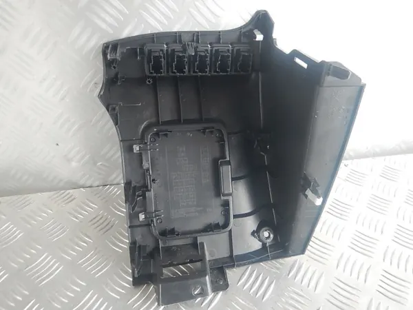 Cobertura Painel Esquerdo Mitsubishi Outlander III OEM 8002C443 image 3