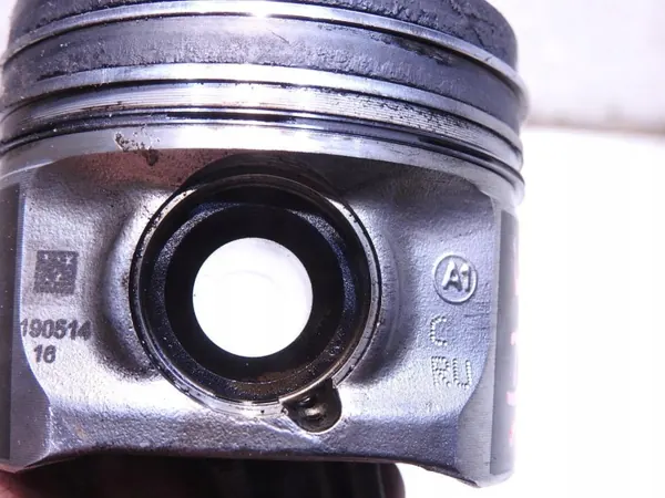 Pistón & Biela Toyota OE 190514-16 Usado image 6