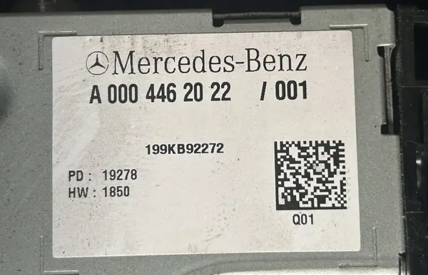Radio Navigation Mercedes Actros MP5 OEM A0004462022 image 3
