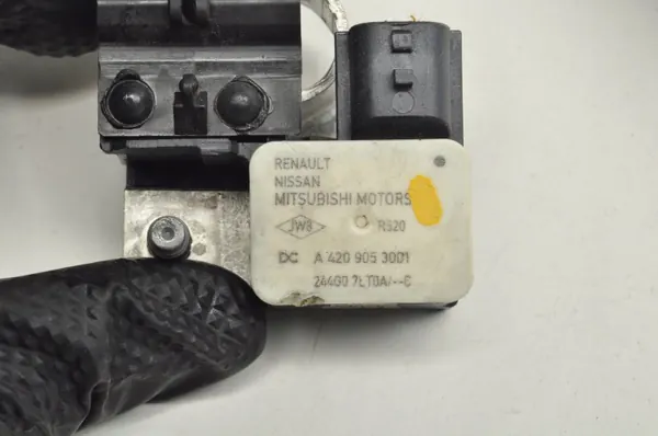 Dacia Sandero III 1.0 Minusklem OEM A4209053001 image 5