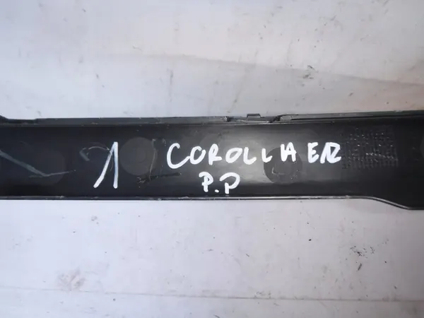 Framstötfångarspoiler Toyota Corolla image 3