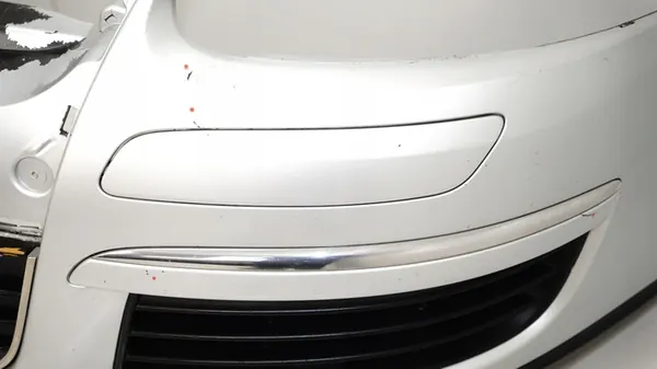 Pare-chocs avant VW Jetta 05-11R image 7