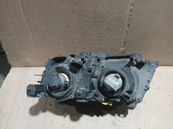 Farol Dianteiro Direito BMW 3 E46 image 2