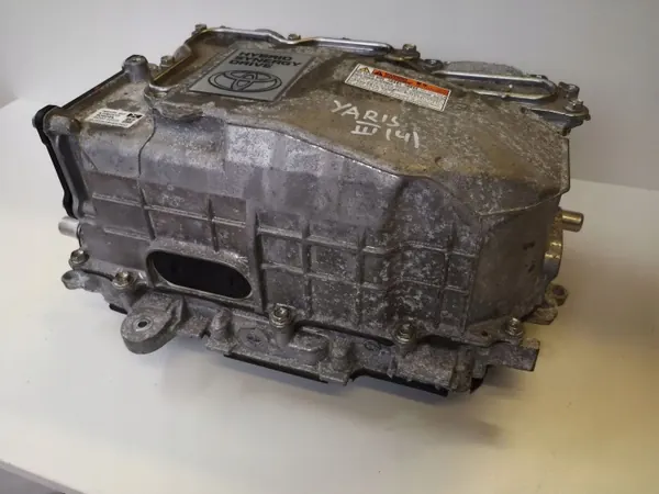 Toyota Yaris III 1.5B Inverter-Dämpfer OEM G9200-52033 image 10
