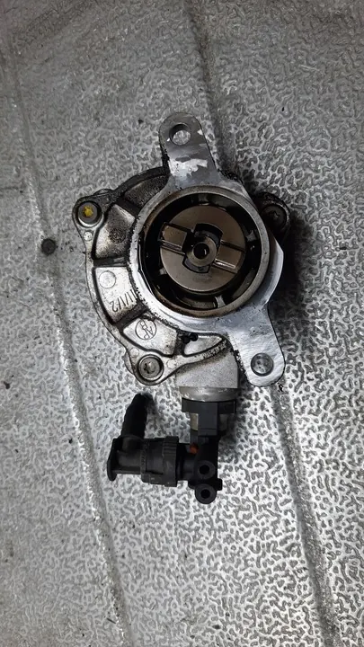 Imupumppu Renault Espace IV 2.2D 8200478188 image 3