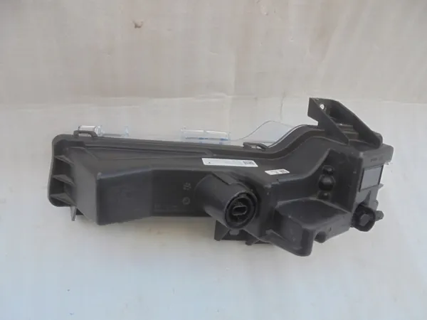 Tesla 3/Y DRL LED derecho OEM 1624798-00-A Usado image 4