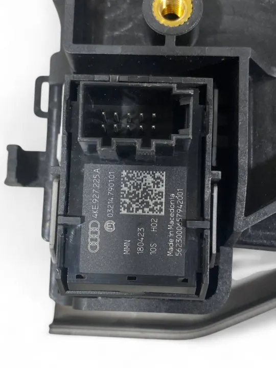 Audi Q8 e-tron Versnellingspook OEM 10520558 - Gebruikt image 9