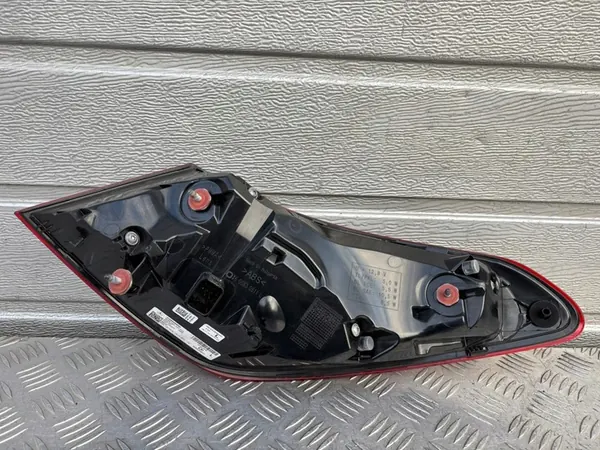 MERCEDES W206 C-KLASA LINKER ACHTERLAMP A2069069900 image 3