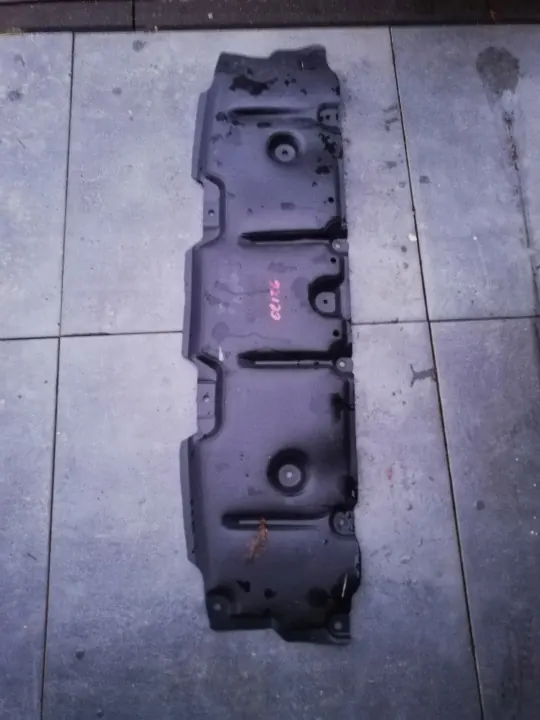 OEM 51451-02180 Cubreparachoques Delantero Corolla E21 Sedán image 2