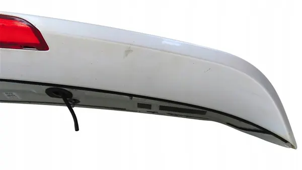 Takaluukku Spoileri Valolla Hyundai i20 II 2014-2020 OEM image 7