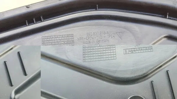 Cache Portière Droit Porsche 992 OEM 992837916A 2019-2023 image 3
