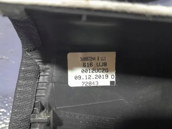 Cache de pilier B droit Skoda Superb III OEM 3V0867244 image 3