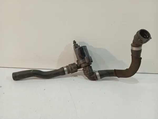 BMW X5 E70/F15 extra vattenpump OEM 64119197085 image 2
