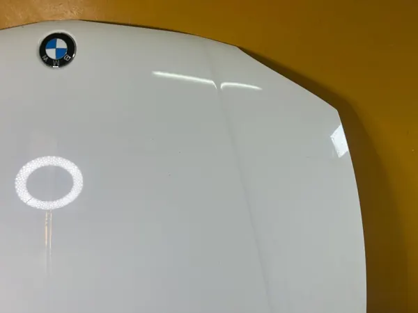 BMW Moottorikansi OEM 7162102 A300 Alpinweiss image 3