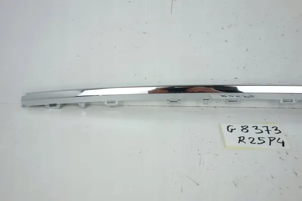 VW Passat B8 3G Lift Highline Etupuskuri Kromilistat OE image 3