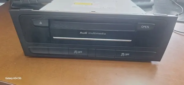 Unité de navigation MMI Audi OEM 8R1035666F d'occasion image 3