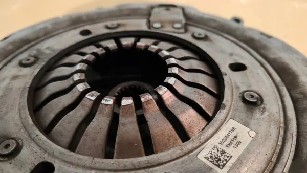 Volante de Dupla Massa Renault Master IV image 3