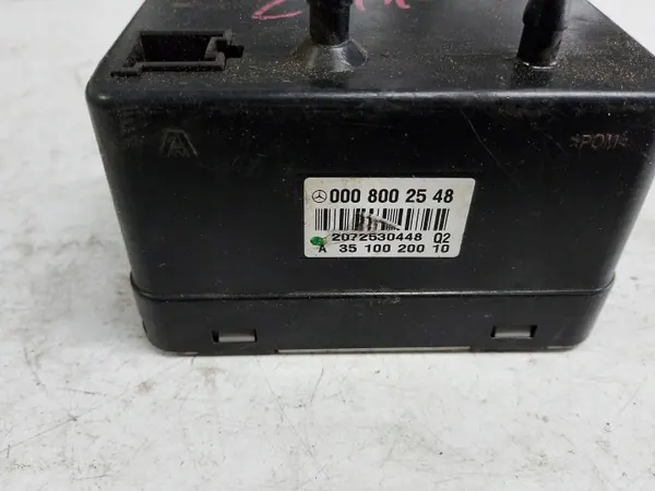 Pompe de verrouillage central Mercedes OEM 0008002548 image 3