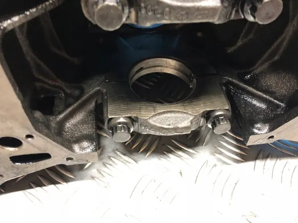 Bloque motor Mercedes OM613 OEM 6130110101 Usado image 8