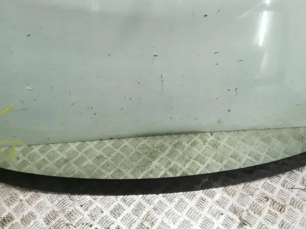 Begagnad Nissan 350Z framruta OEM AMD178067 image 7