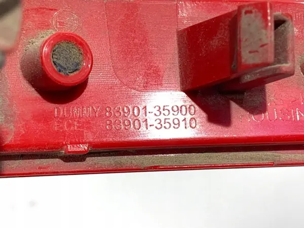 Phare de pare-chocs arrière gauche OEM 83901-35900 SsangYong Tivoli image 4