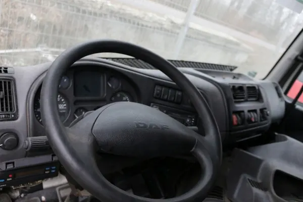 Cabina DAF LF 45 dormida OEM 123, túnel alto 2003 image 5