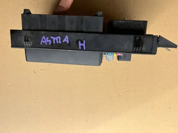 BSI-säkringslåda OEM 5DK008668-48 för Opel Astra H image 4