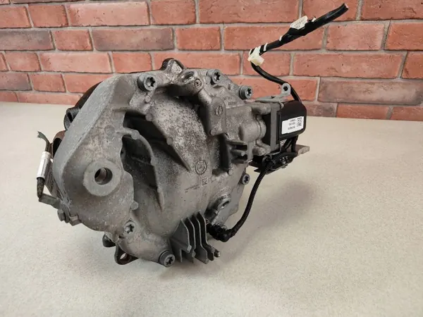 BMW OEM 8686989 Achterdifferentieel 2.81 Verhouding image 8