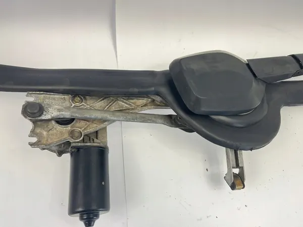 Etupyyhkijän mekanismi Mercedes W124 E-luokka 1993- image 6