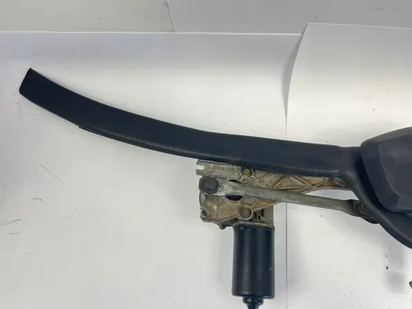 Etupyyhkijän mekanismi Mercedes W124 E-luokka 1993- image 8