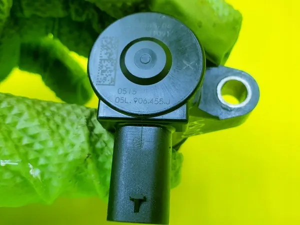 Öljynpaineen Säätöventtiili Audi A4 B9 A5 A6 C8 Q5 Tiguan image 5