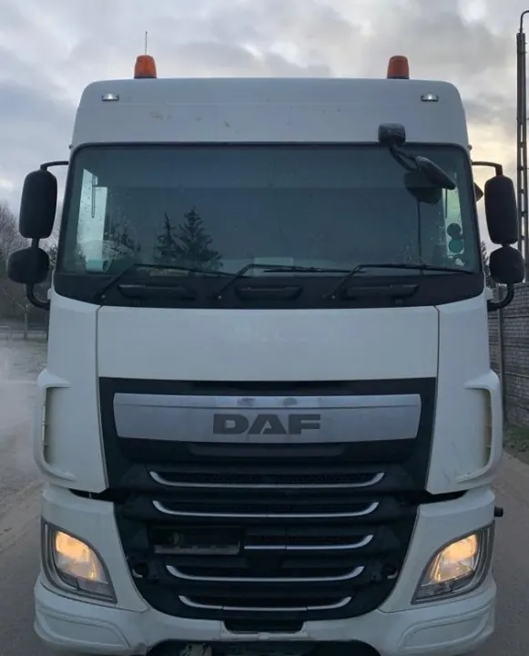Châssis de cabine sans portes DAF OE XF 106 Space Cab image 3
