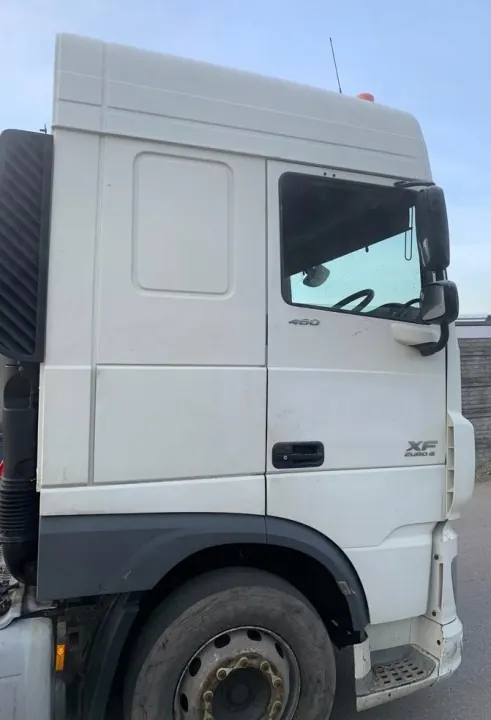 Châssis de cabine sans portes DAF OE XF 106 Space Cab image 7