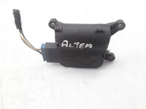 Motor de compuerta Audi A3 (8P1) OEM 1K0907511 - Usado image 2