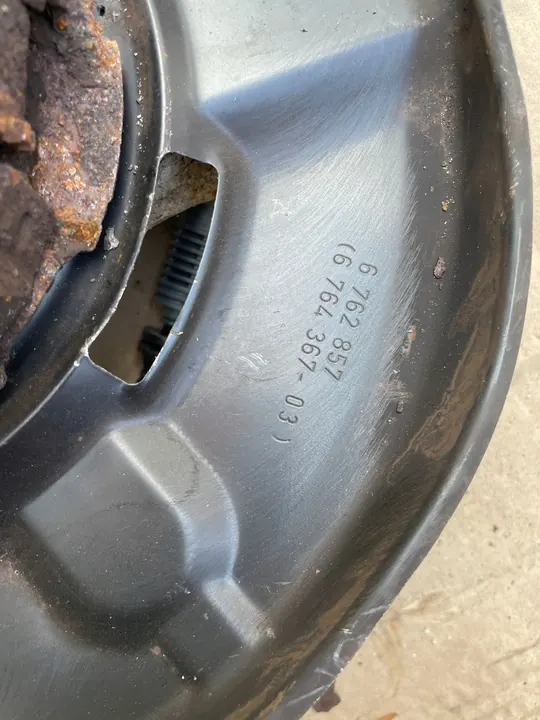 Mozzo + snodo posteriore sinistro / BMW E87 E81 E82 E88 E90 E91 E92 / Usato image 3