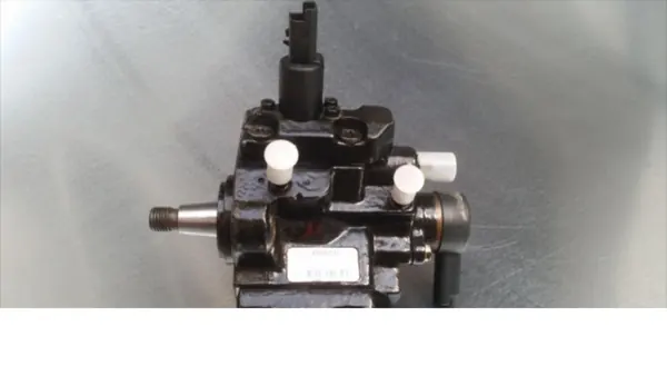 Pompe à injection OEM 0445010021 pour Fiat image 2