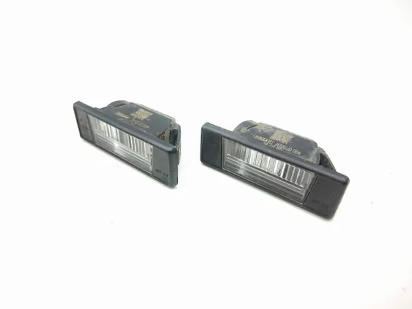 Luz de matrícula Nissan Navara D23 2021 OEM 26510JD00A image 2