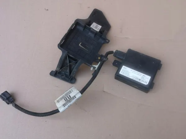 Module BLIS droit Ford Kuga MK2 DV6T-14C689-BB image 2