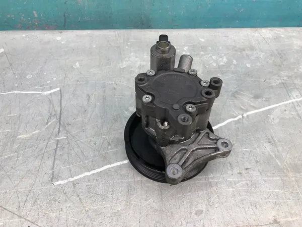 Mercedes-Benz Hydraulikpump A0064664301 image 2