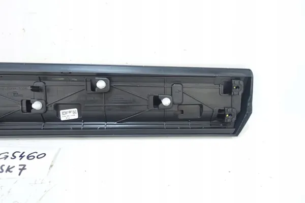 Skoda Superb III Linke Hintertürleiste OEM 3V0853595A image 5